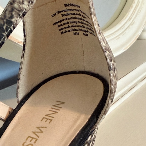 Nine West Black Suede Pointed Toe Heels with Snakeskin Ankle Strap - Picture 4 of 4